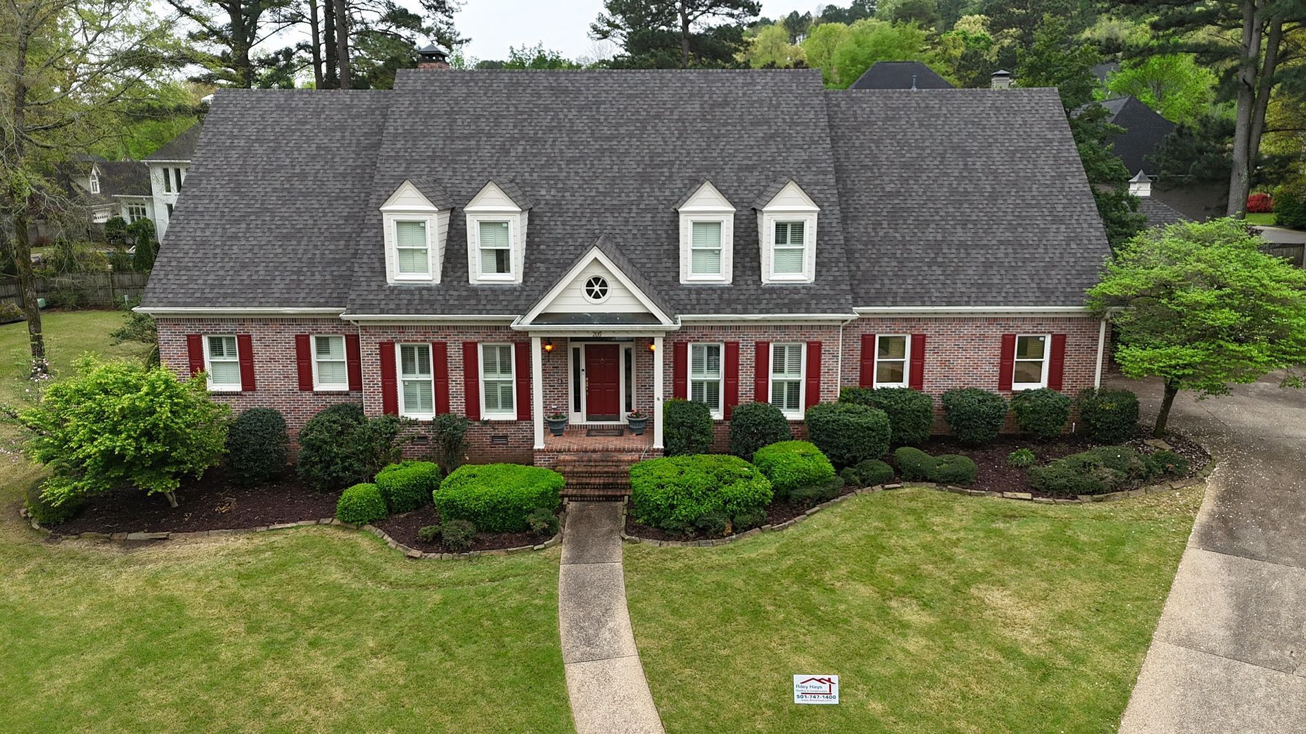 Completed shingle roof – project 20992